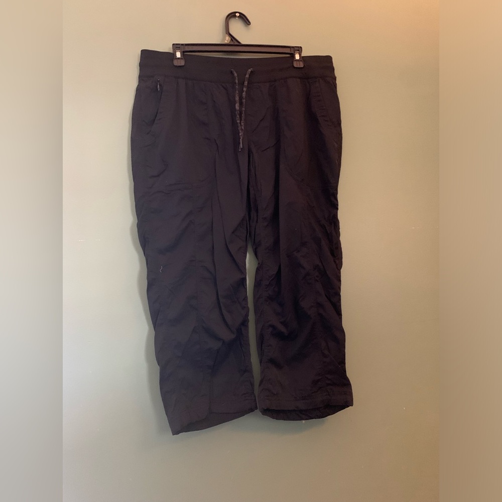 The north face light weight capris